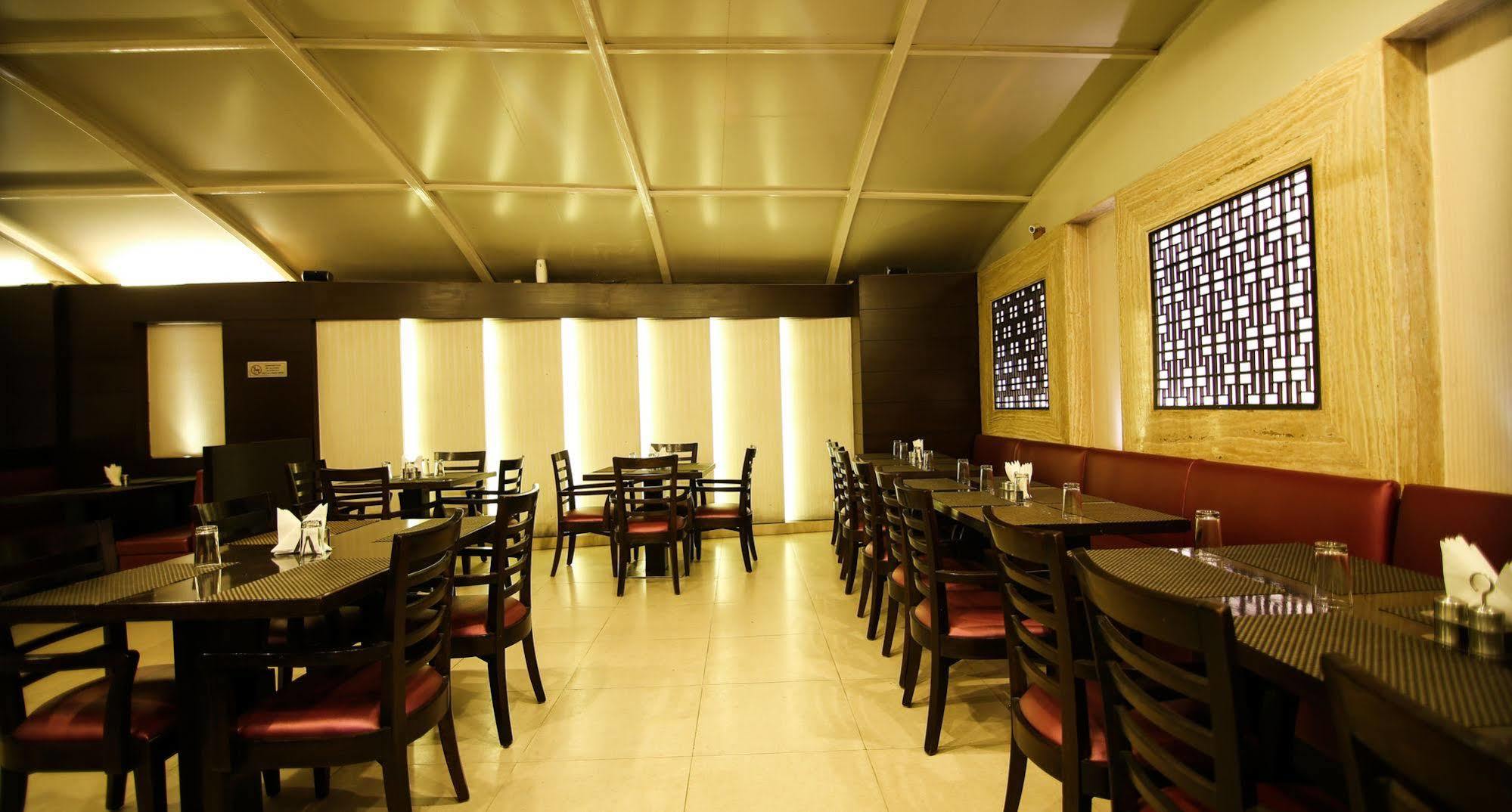 The Prime Balaji Deluxe At New Delhi Railway Station - Free Airport Pickup Hotel Exterior foto