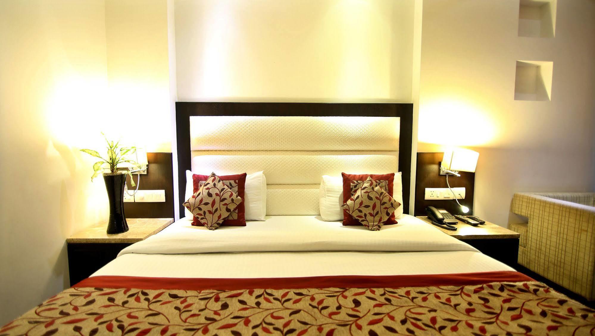 The Prime Balaji Deluxe At New Delhi Railway Station - Free Airport Pickup Hotel Exterior foto